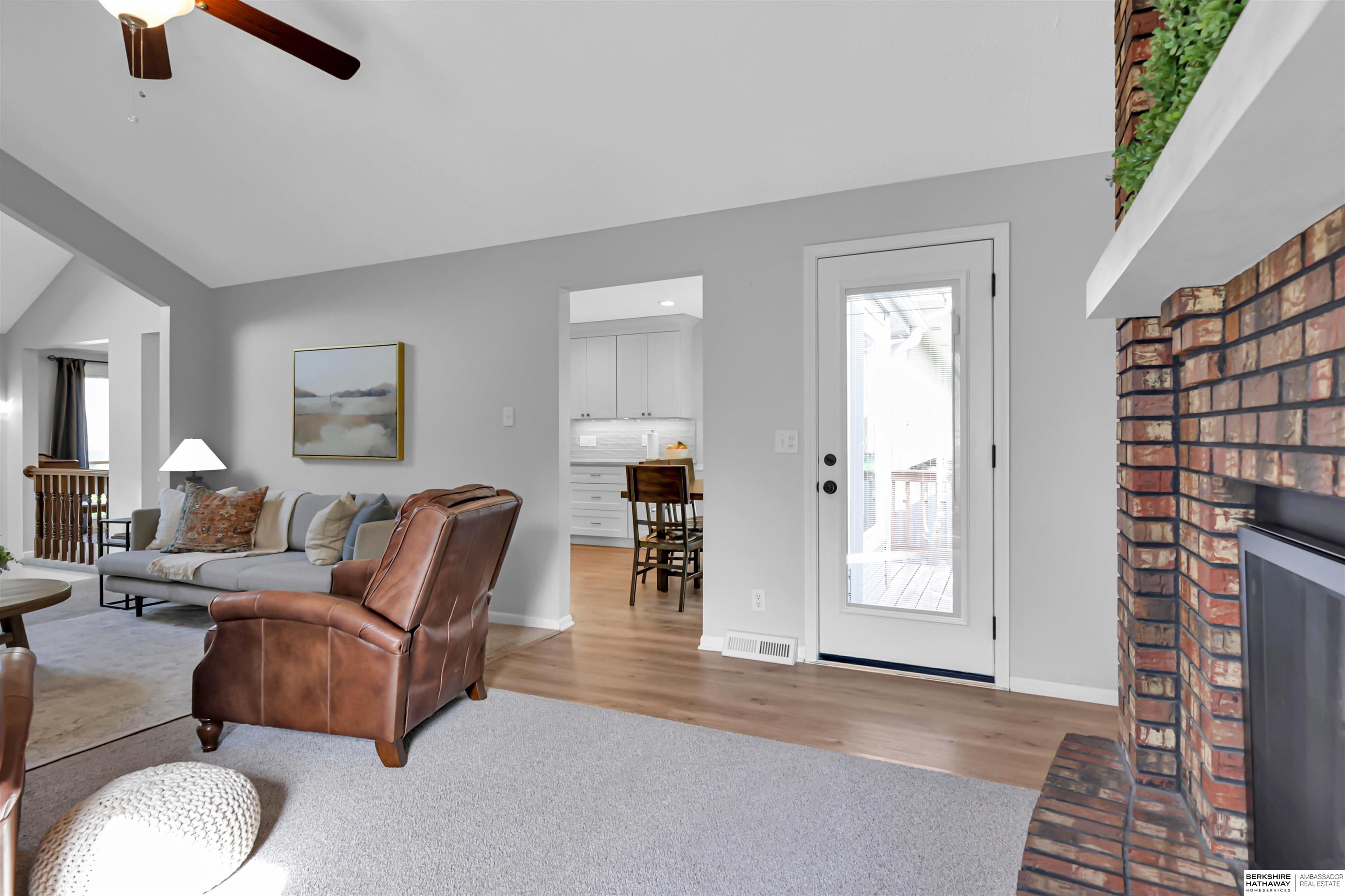 Omaha, Nebraska 68154, United States, 4 Bedrooms Bedrooms, ,2 BathroomsBathrooms,Residential,Pending,126081