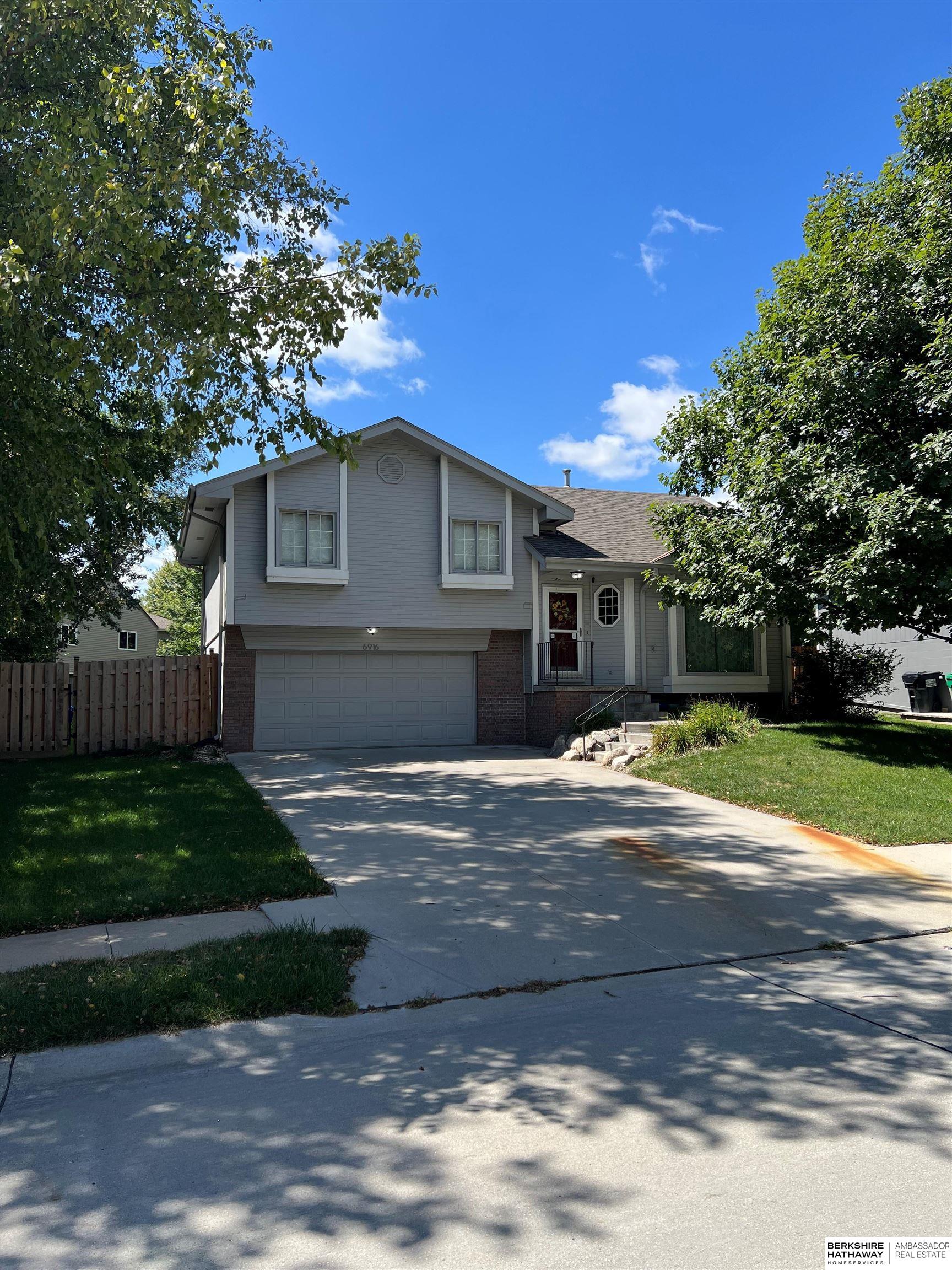 Omaha, Nebraska 68138, United States, 3 Bedrooms Bedrooms, ,2 BathroomsBathrooms,Residential,Active,205208