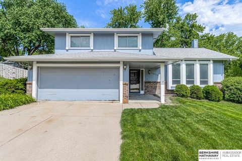 Photo of 14706 Monroe Street, Omaha, NE 68137 (MLS # 22614042)