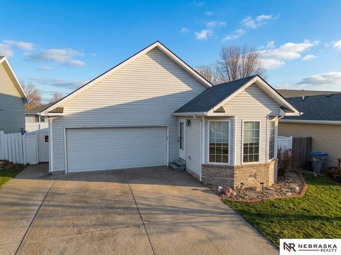 Photo of 6944 Whitewater Lane, Lincoln, NE 68521 (MLS # 22607200)