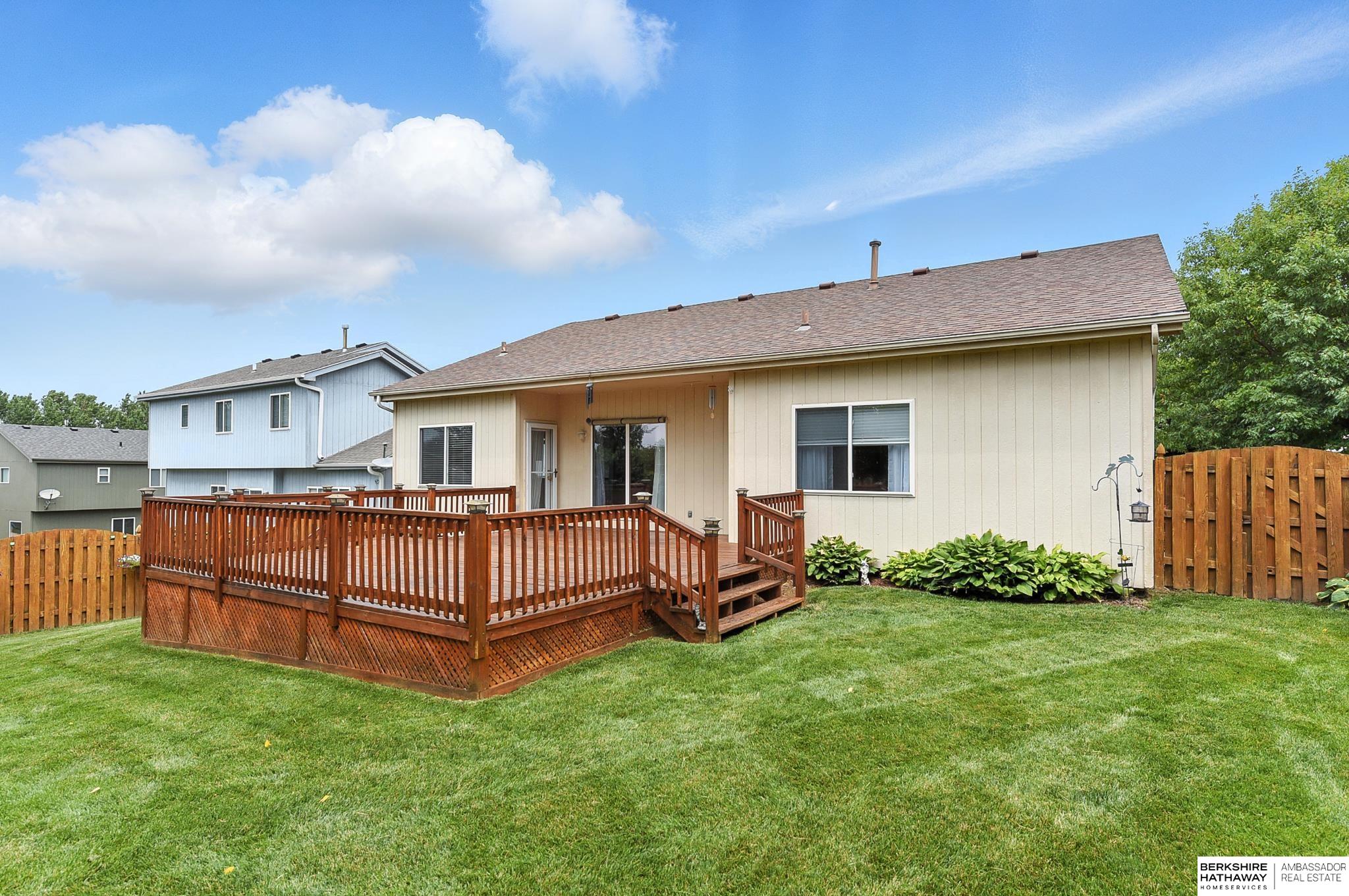 Omaha, Nebraska 68116, United States, 4 Bedrooms Bedrooms, ,3 BathroomsBathrooms,Residential,Pending,155159