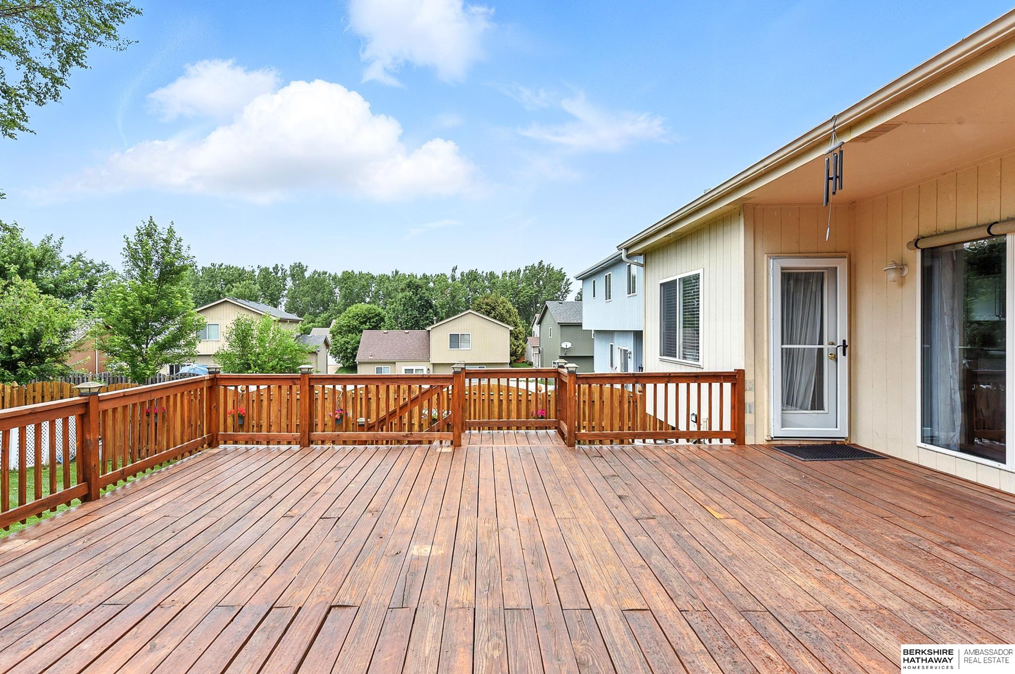 Omaha, Nebraska 68116, United States, 4 Bedrooms Bedrooms, ,3 BathroomsBathrooms,Residential,Pending,155159