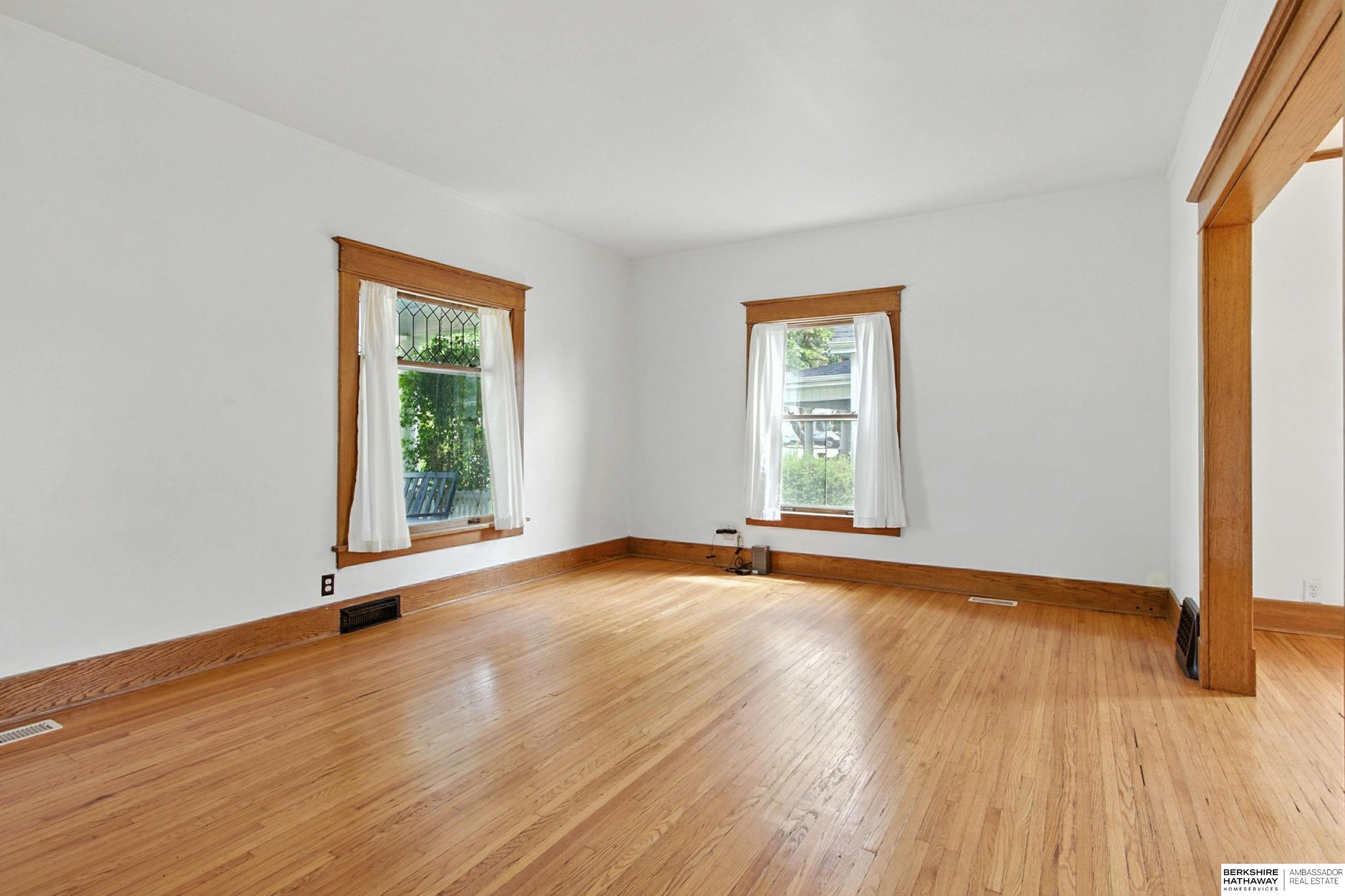 Lincoln, Nebraska 68502, United States, 3 Bedrooms Bedrooms, ,2 BathroomsBathrooms,Residential,Active,186707