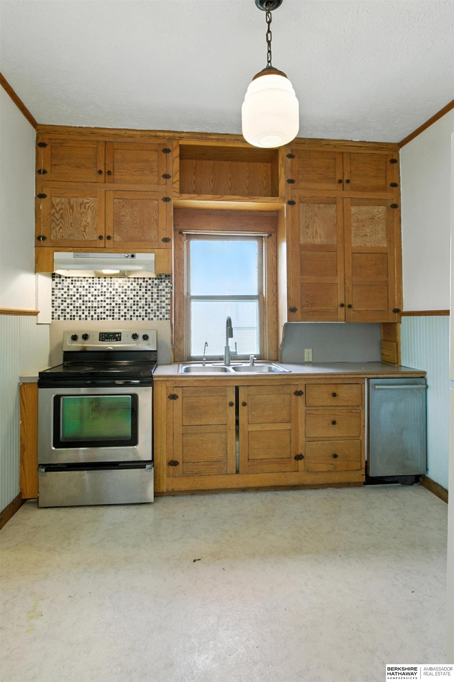 Lincoln, Nebraska 68502, United States, 3 Bedrooms Bedrooms, ,2 BathroomsBathrooms,Residential,Active,186707