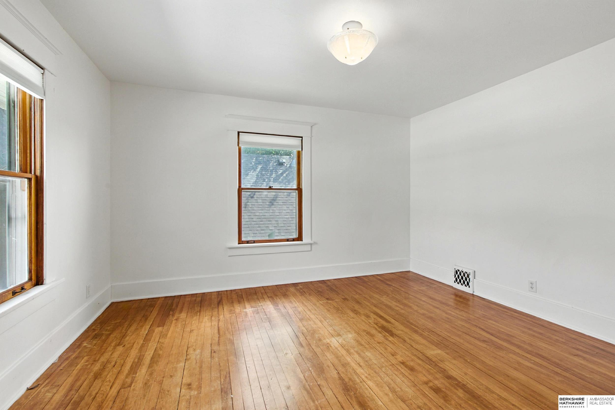 Lincoln, Nebraska 68502, United States, 3 Bedrooms Bedrooms, ,2 BathroomsBathrooms,Residential,Active,186707