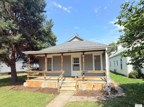 Photo of 2970 Starr Street, Lincoln, NE 68503 (MLS # 22603297)