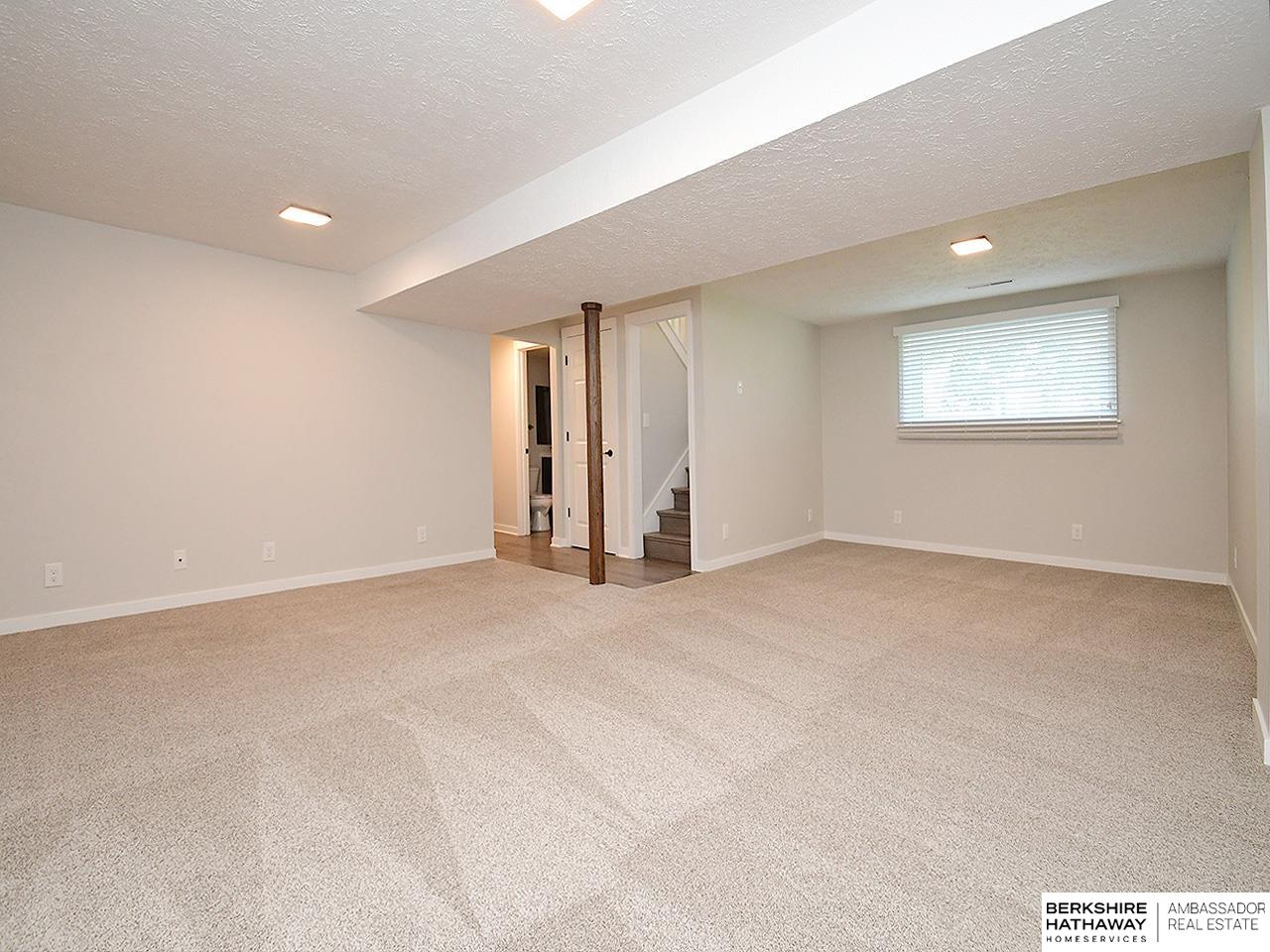 Omaha, Nebraska 68137, United States, 3 Bedrooms Bedrooms, ,2 BathroomsBathrooms,Residential,Active,160859