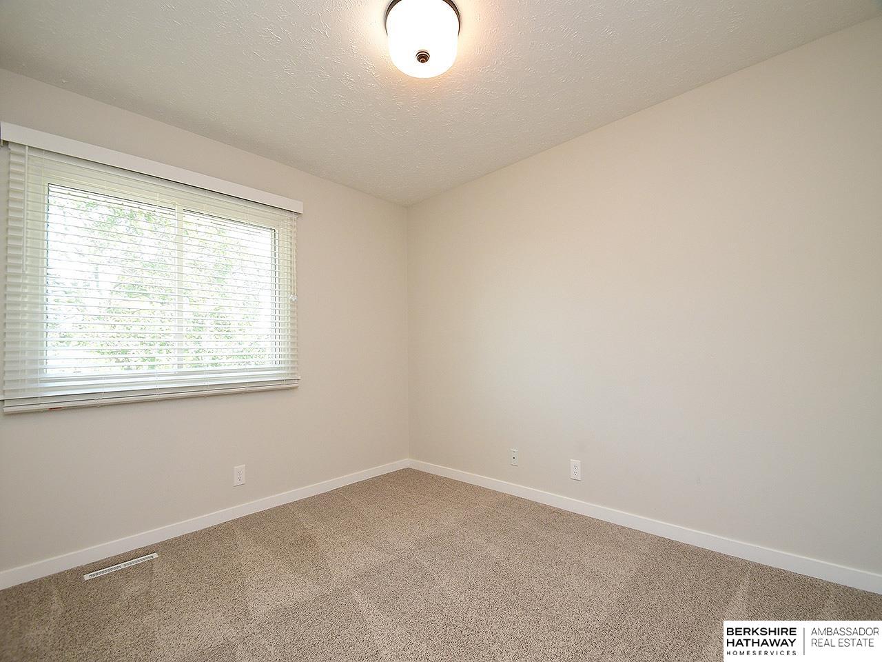 Omaha, Nebraska 68137, United States, 3 Bedrooms Bedrooms, ,2 BathroomsBathrooms,Residential,Active,160859