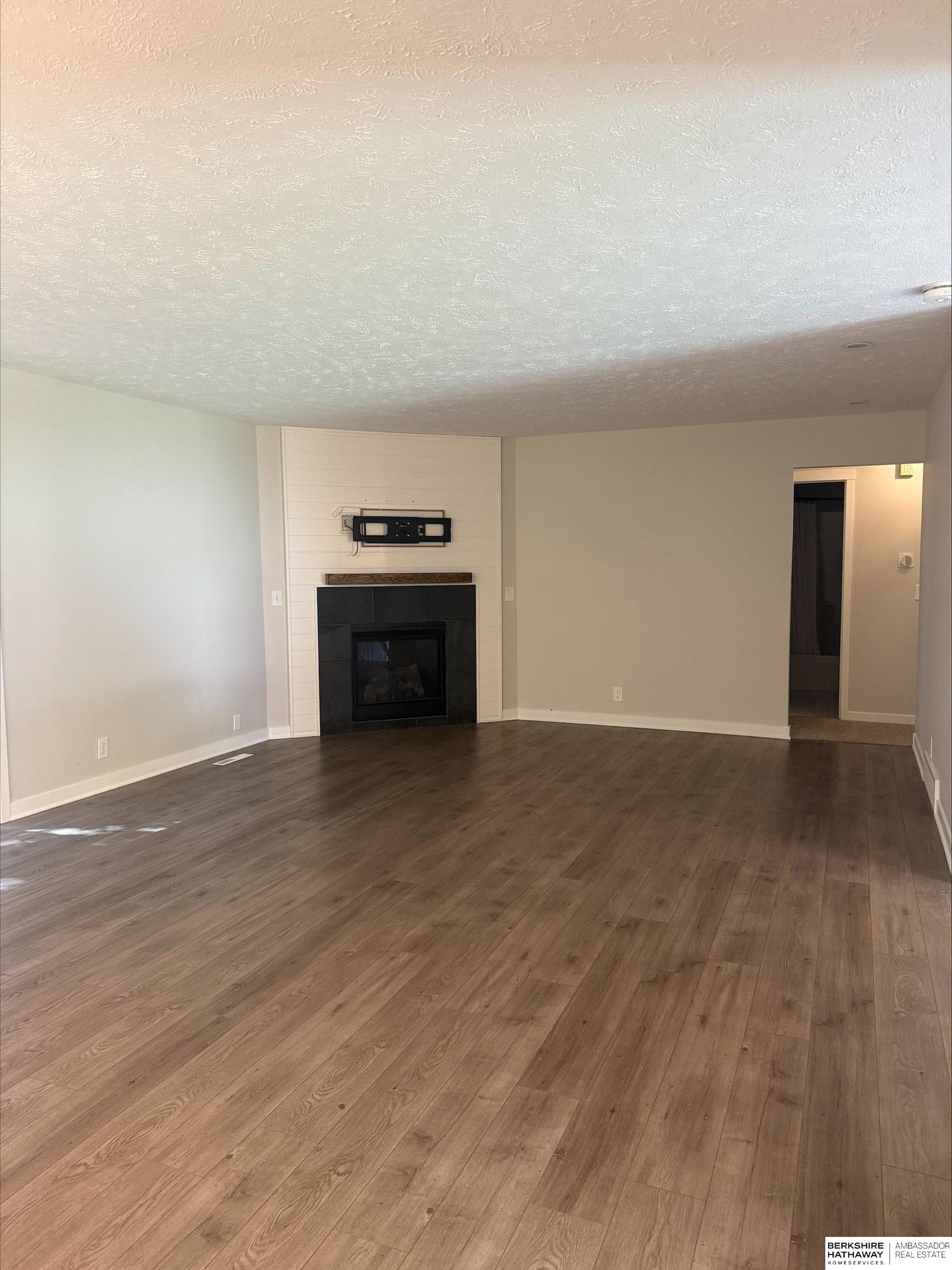 Omaha, Nebraska 68137, United States, 3 Bedrooms Bedrooms, ,2 BathroomsBathrooms,Residential,Active,160859