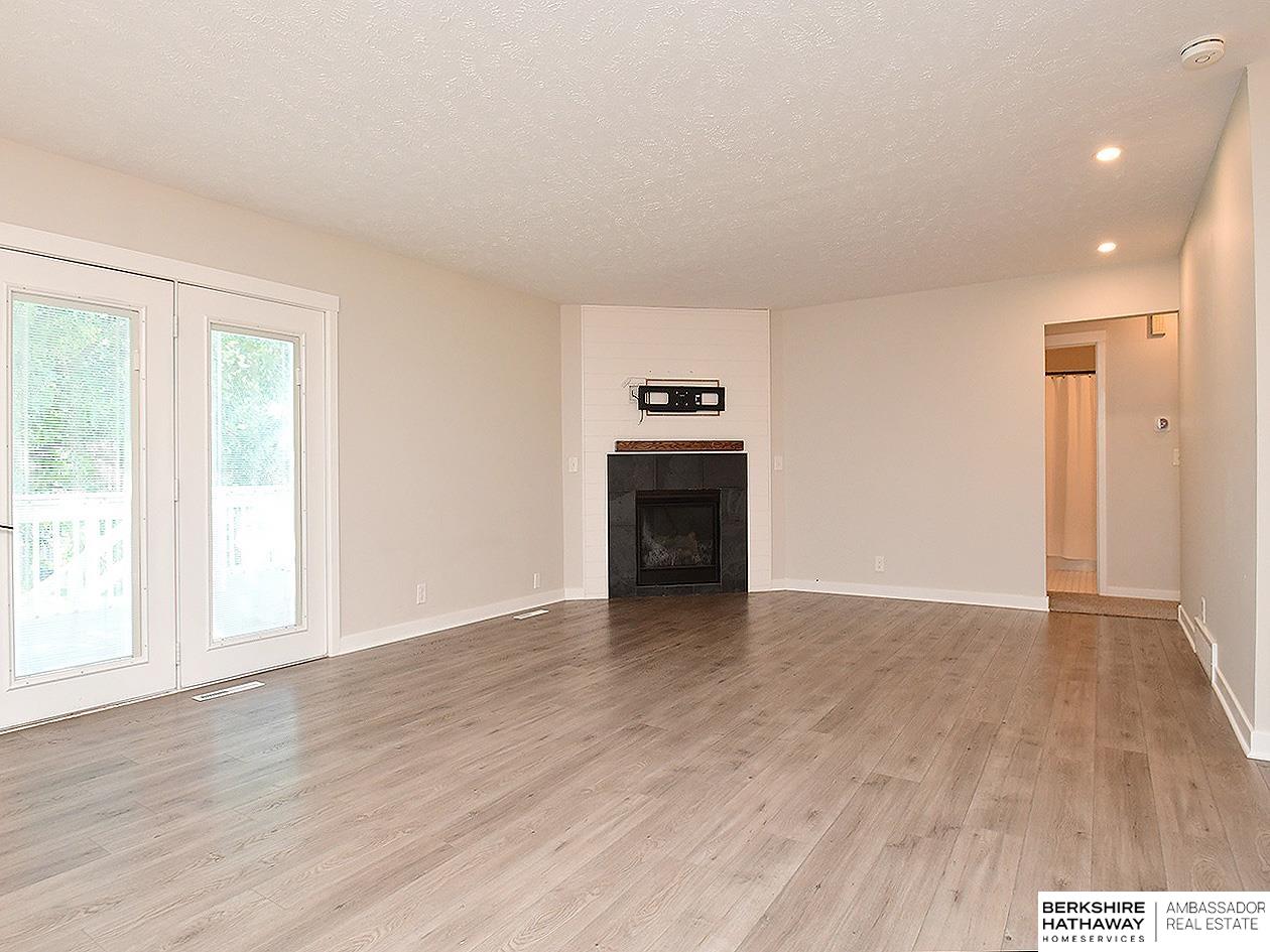 Omaha, Nebraska 68137, United States, 3 Bedrooms Bedrooms, ,2 BathroomsBathrooms,Residential,Active,160859