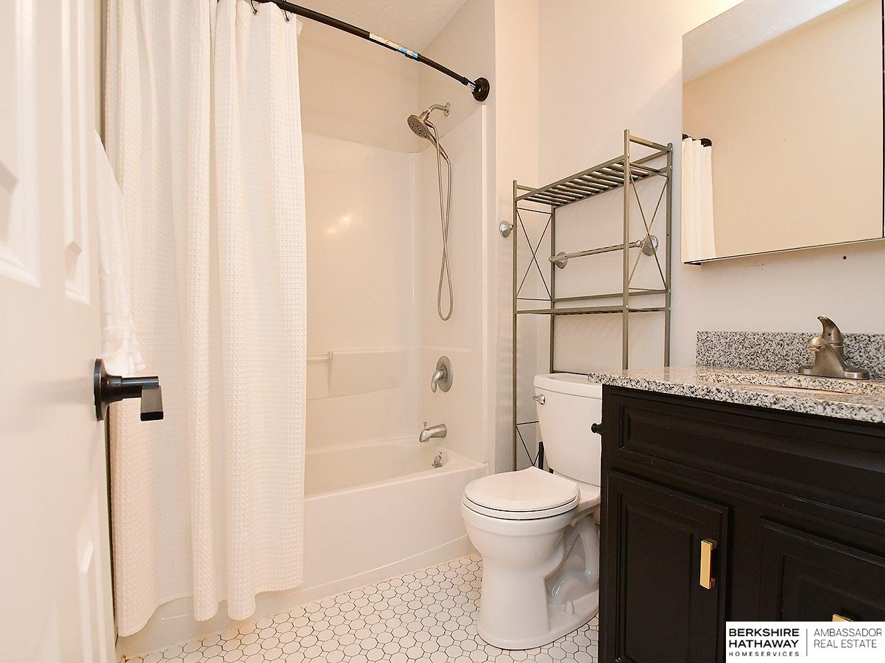 Omaha, Nebraska 68137, United States, 3 Bedrooms Bedrooms, ,2 BathroomsBathrooms,Residential,Active,160859