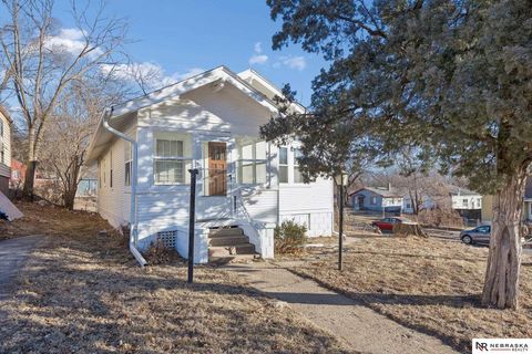 Photo of 4204 Bedford Avenue, Omaha, NE 68111 (MLS # 22604740)