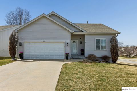 Photo of 3018 N 144th Terrace, Omaha, NE 68116 (MLS # 22607220)