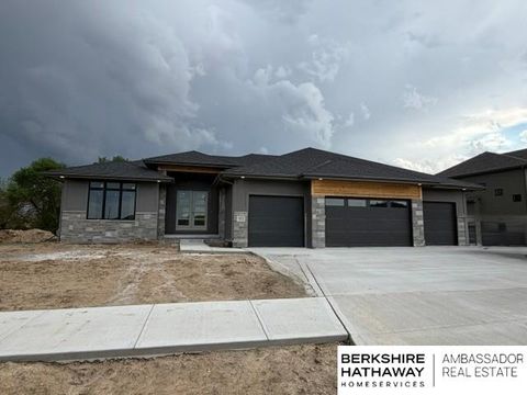 Photo of 18505 Acorn Drive, Gretna, NE 68028 (MLS # 22601823)