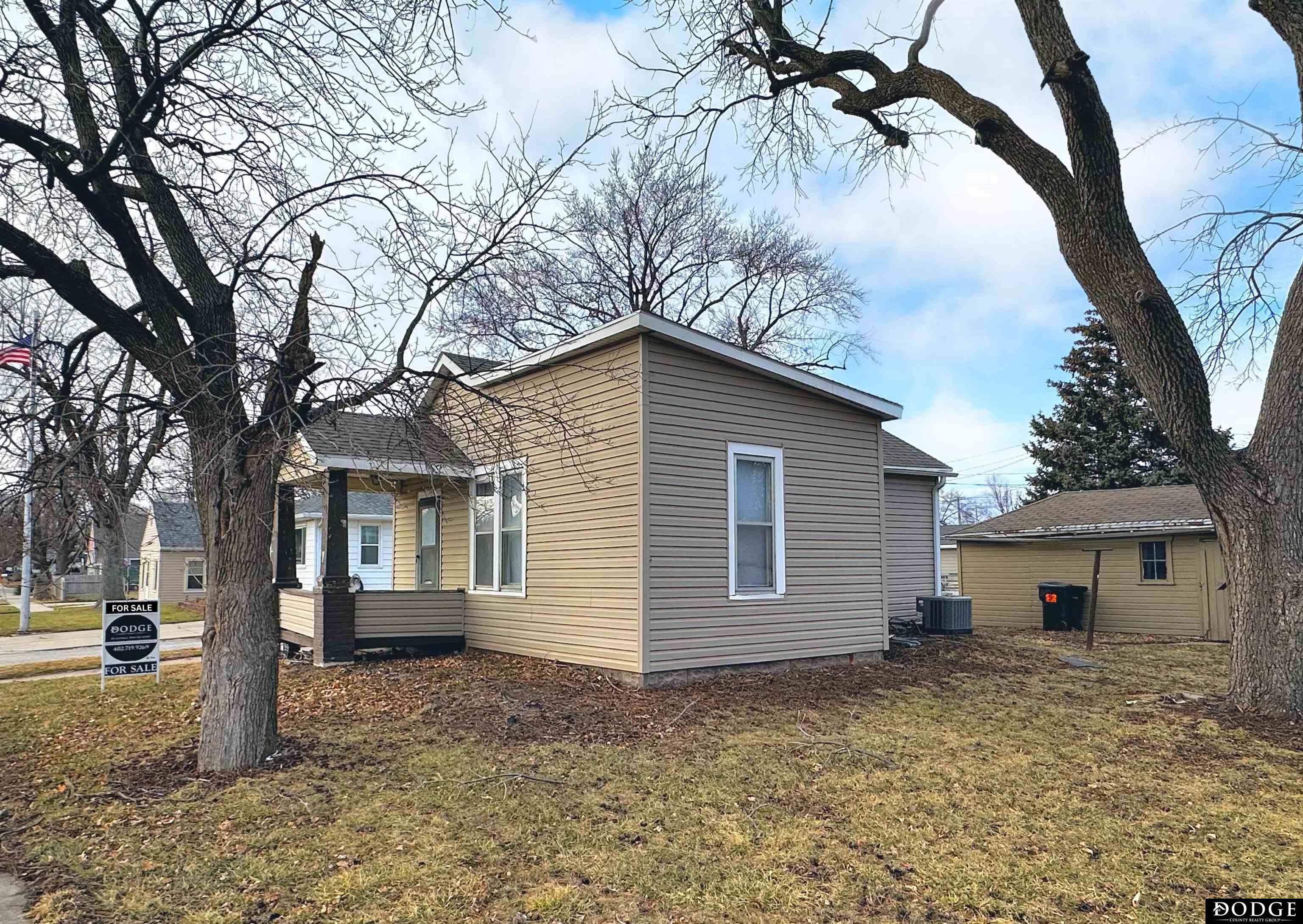 Photo 1 of 15 — 1140 E 12th Street, Fremont, NE 68025