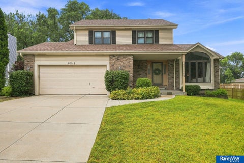Photo of 6219 S 31st Street, Lincoln, NE 68516 (MLS # 22626140)