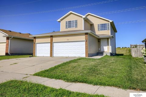 Photo of 7331 Whitewater Lane, Lincoln, NE 68521 (MLS # 22611236)