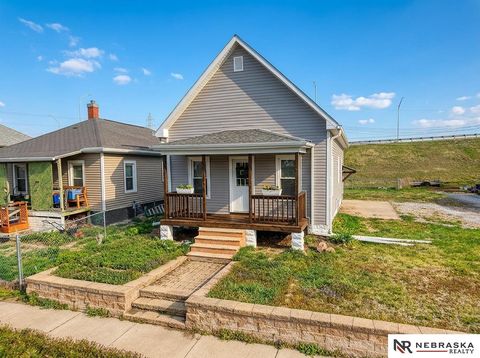 Photo of 120 W G Street, Lincoln, NE 68508 (MLS # 22609712)
