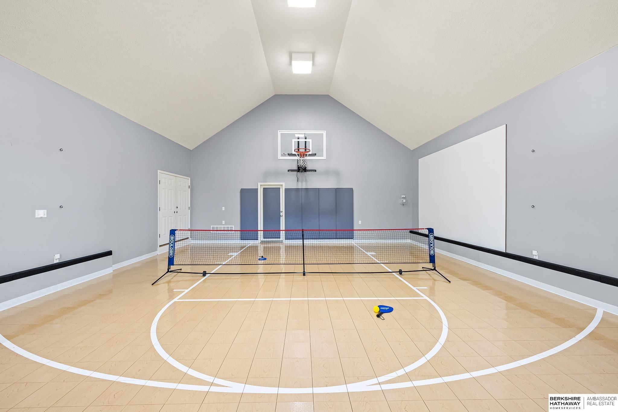 Omaha, Nebraska 68130, United States, 3 Bedrooms Bedrooms, ,3 BathroomsBathrooms,Residential,Active,126225