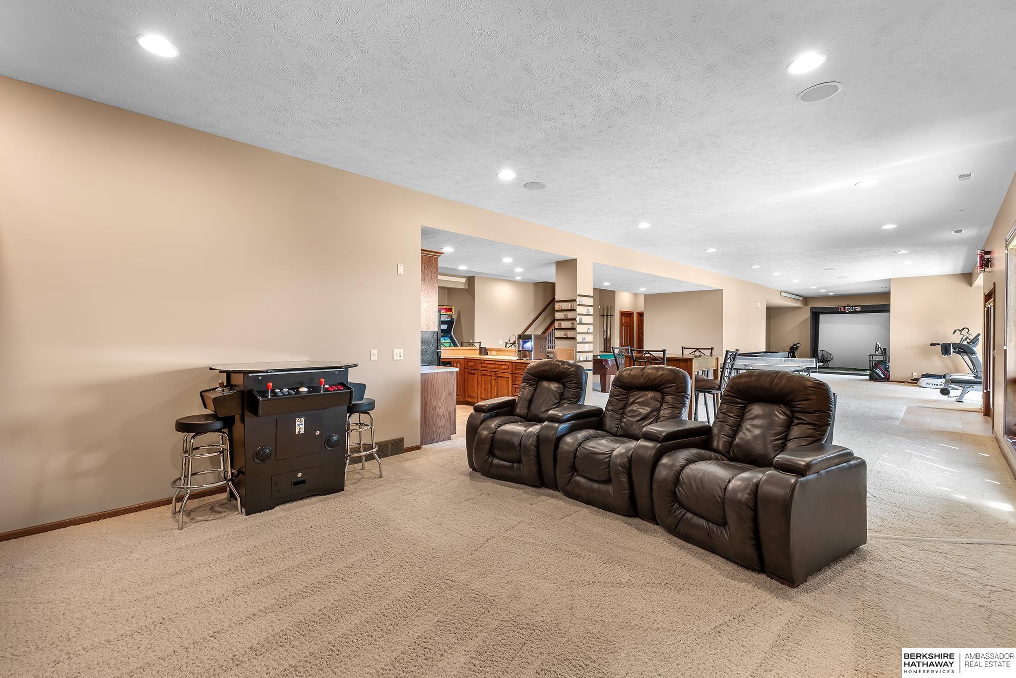 Omaha, Nebraska 68130, United States, 3 Bedrooms Bedrooms, ,3 BathroomsBathrooms,Residential,Active,126225