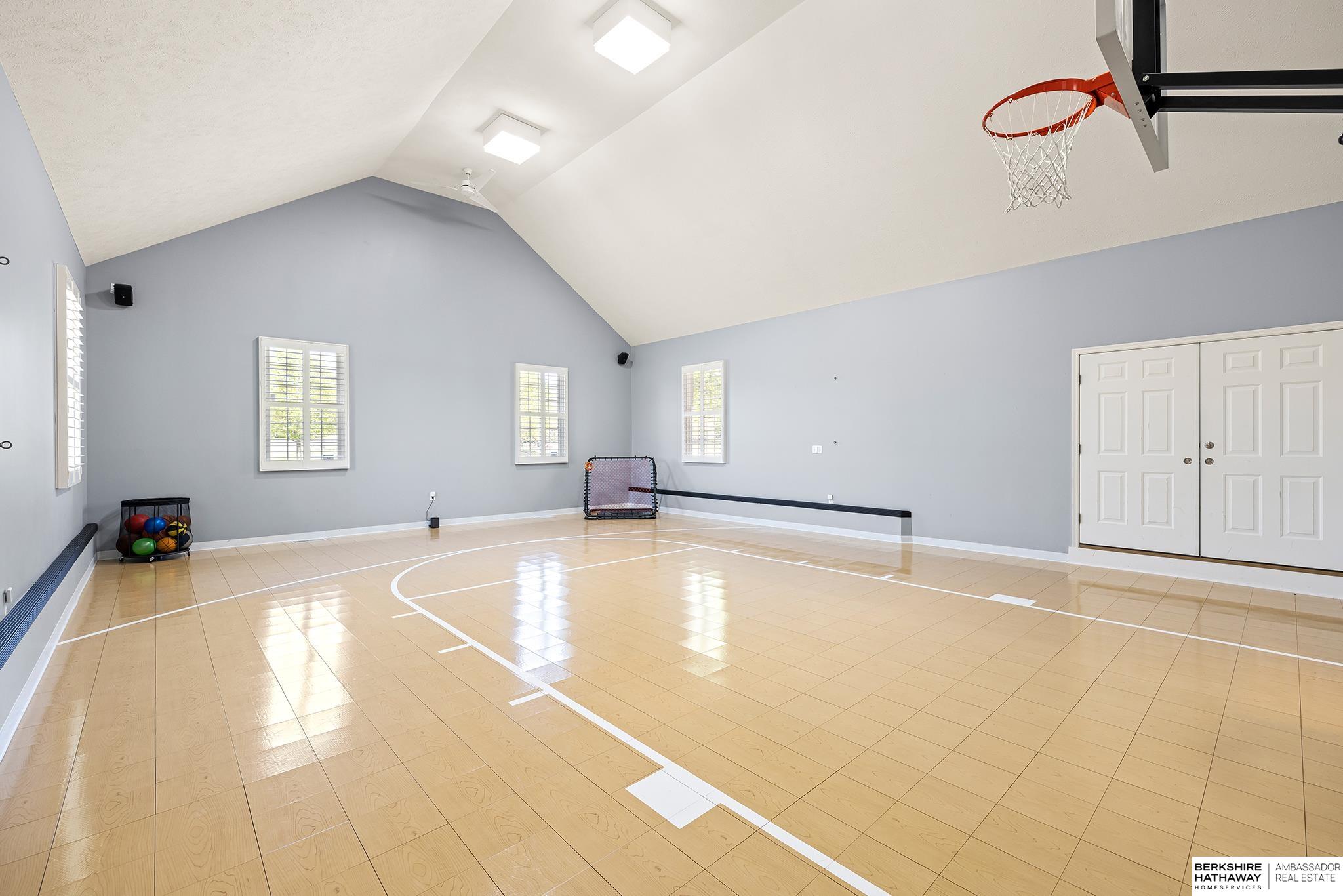 Omaha, Nebraska 68130, United States, 3 Bedrooms Bedrooms, ,3 BathroomsBathrooms,Residential,Active,126225