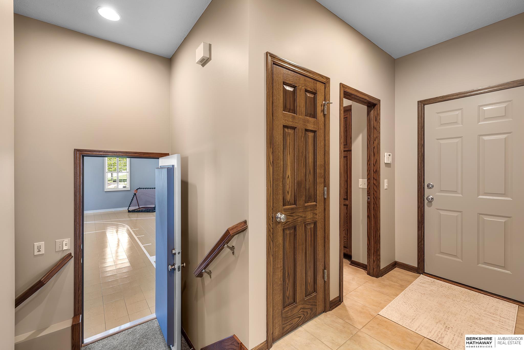 Omaha, Nebraska 68130, United States, 3 Bedrooms Bedrooms, ,3 BathroomsBathrooms,Residential,Active,126225