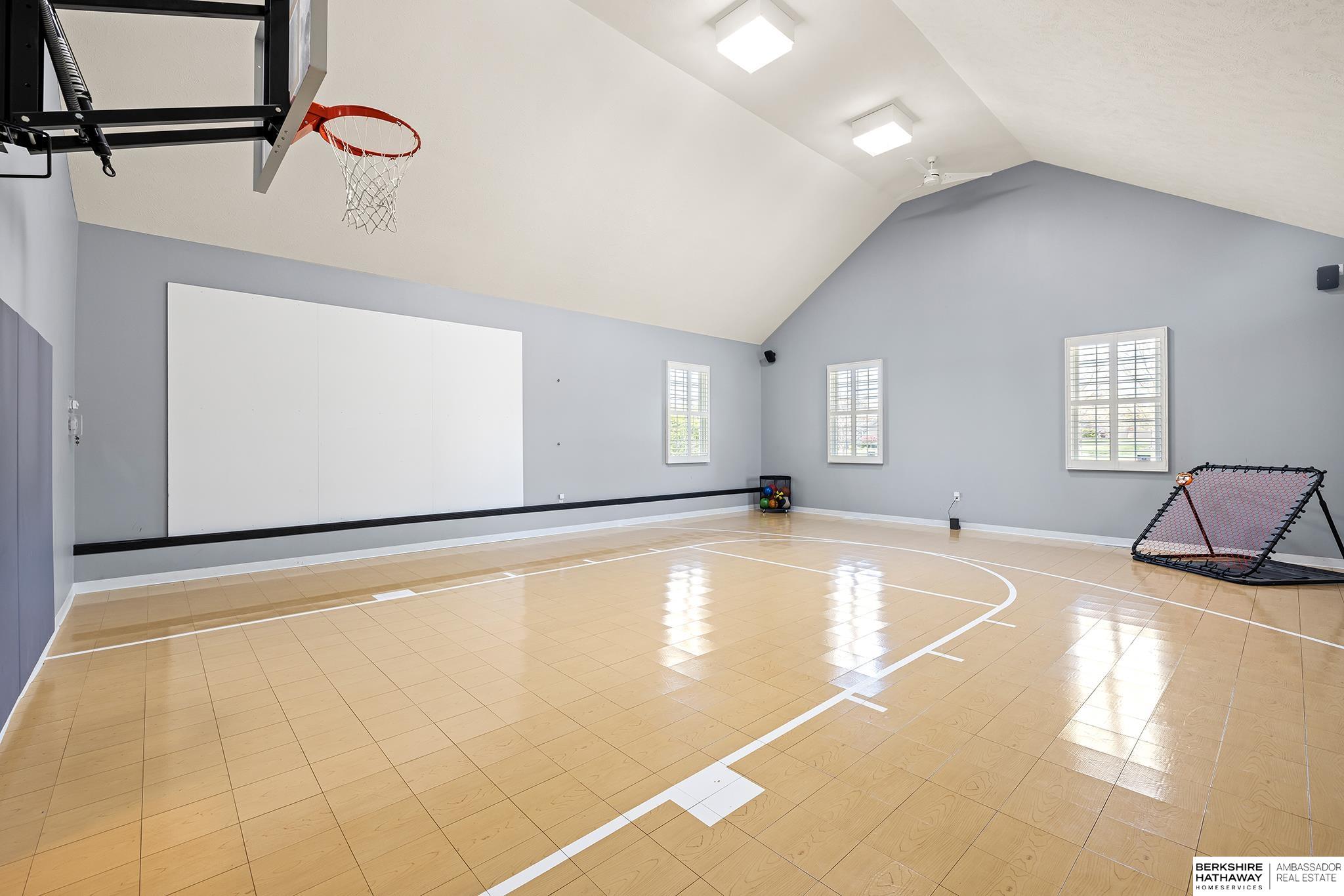 Omaha, Nebraska 68130, United States, 3 Bedrooms Bedrooms, ,3 BathroomsBathrooms,Residential,Active,126225