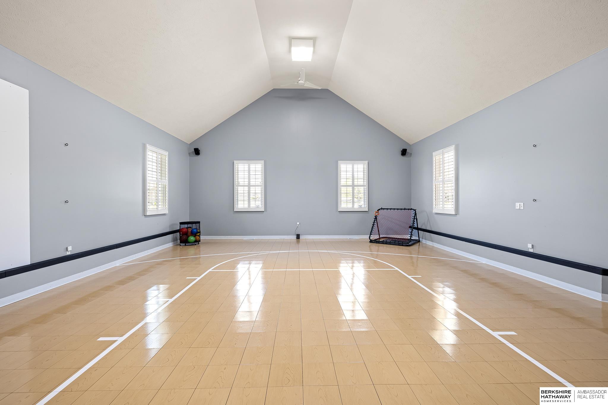 Omaha, Nebraska 68130, United States, 3 Bedrooms Bedrooms, ,3 BathroomsBathrooms,Residential,Active,126225