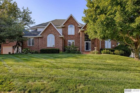 Photo of 15811 Burt Street, Omaha, NE 68118 (MLS # 22528230)