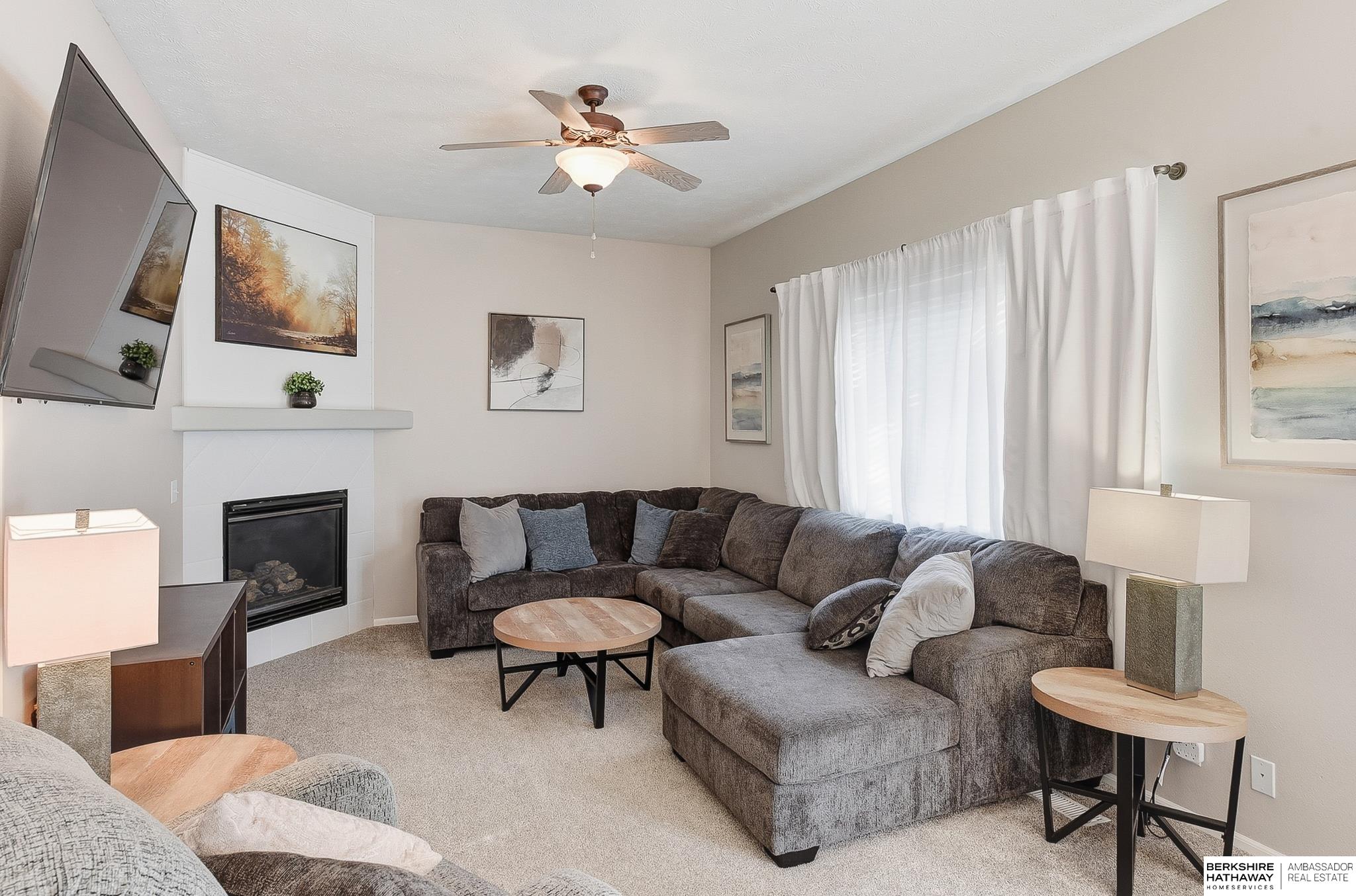 Omaha, Nebraska 68135, United States, 3 Bedrooms Bedrooms, ,3 BathroomsBathrooms,Residential,Active,233354