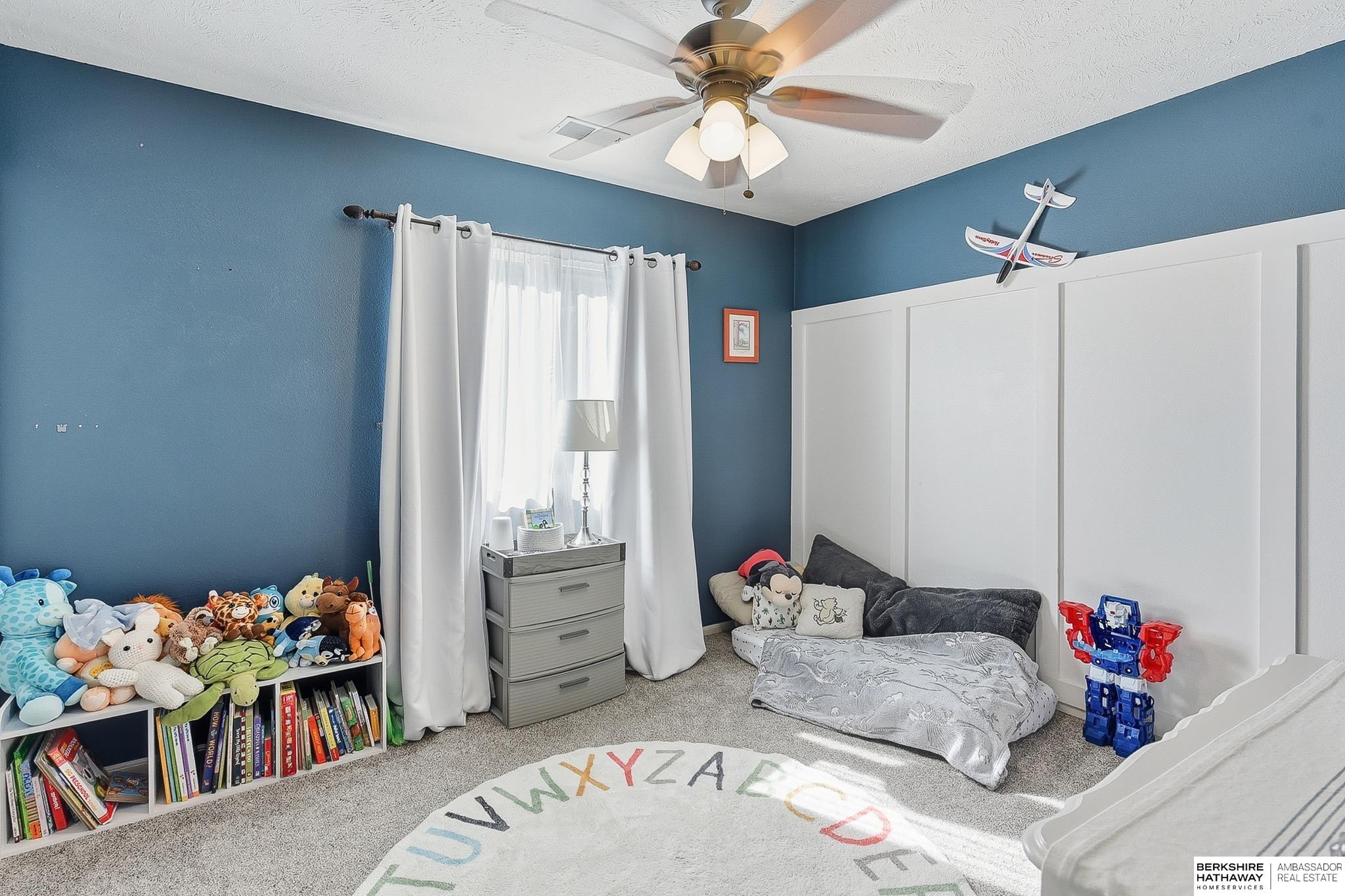 Omaha, Nebraska 68135, United States, 3 Bedrooms Bedrooms, ,3 BathroomsBathrooms,Residential,Active,233354