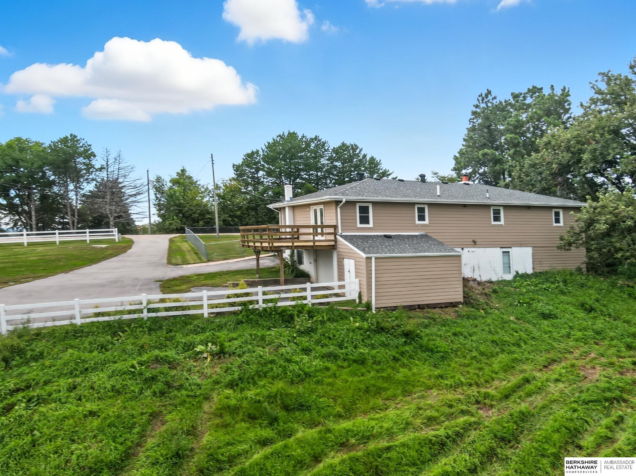 Arlington, Nebraska 68002, United States, 5 Bedrooms Bedrooms, ,2 BathroomsBathrooms,Residential,Active,207499