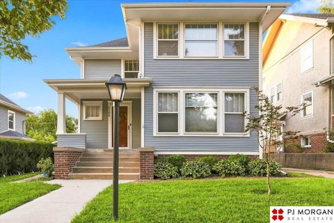 Photo of 5108 California Street, Omaha, NE 68132 (MLS # 22627156)