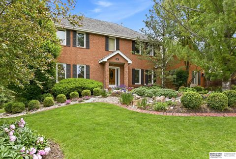 Photo of 4303 S 169th Circle, Omaha, NE 68135 (MLS # 22614146)