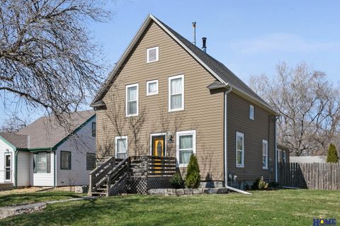 Photo of 4242 Madison Avenue, Lincoln, NE 68504 (MLS # 22606714)