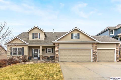 Photo of 19507 Binney Circle, Elkhorn, NE 68022 (MLS # 22603241)