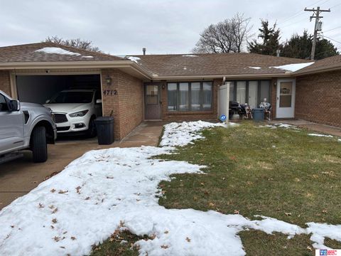 Photo of 4712 Livingston Place, Lincoln, NE 68510 (MLS # 22534497)