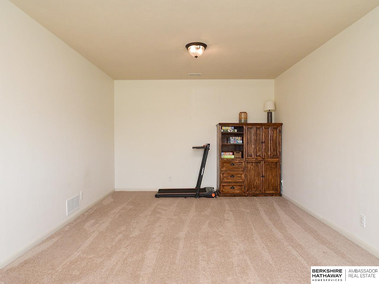 Elkhorn, Nebraska 68022, United States, 3 Bedrooms Bedrooms, ,2 BathroomsBathrooms,Residential,Pending,131220