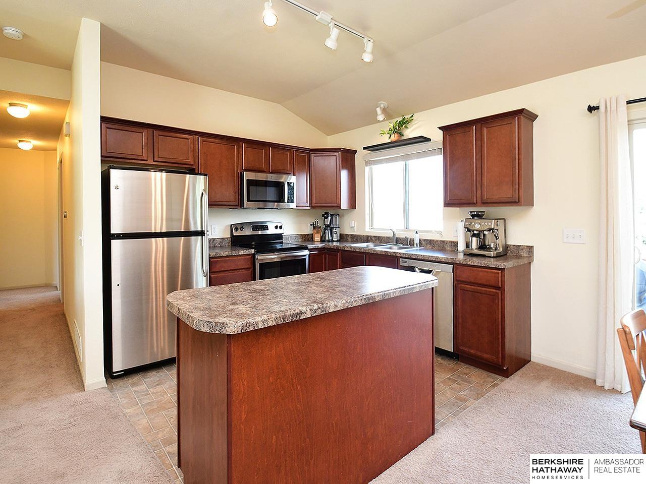 Elkhorn, Nebraska 68022, United States, 3 Bedrooms Bedrooms, ,2 BathroomsBathrooms,Residential,Pending,131220