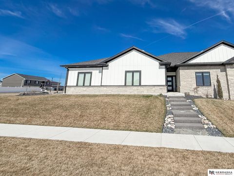Photo of 7900 Ponce Drive, Lincoln, NE 68516 (MLS # 22606881)