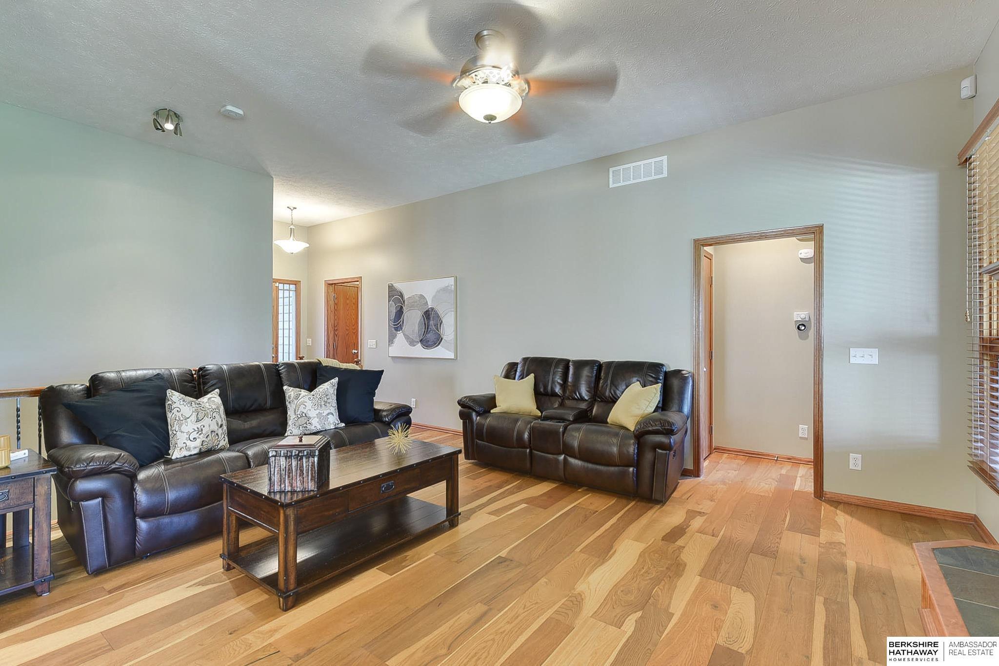 Omaha, Nebraska 68130, United States, 3 Bedrooms Bedrooms, ,3 BathroomsBathrooms,Residential,Active,111590