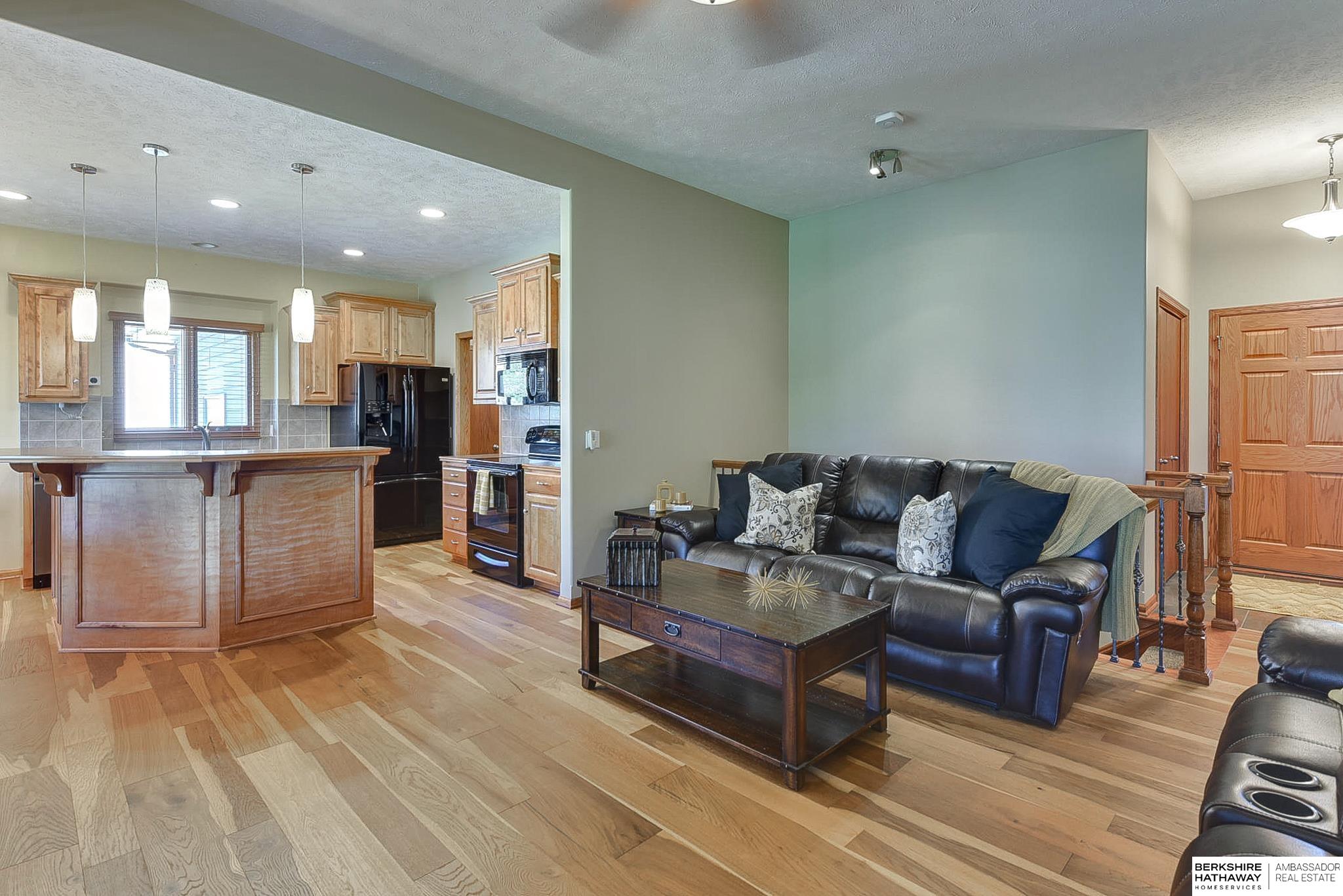 Omaha, Nebraska 68130, United States, 3 Bedrooms Bedrooms, ,3 BathroomsBathrooms,Residential,Active,111590