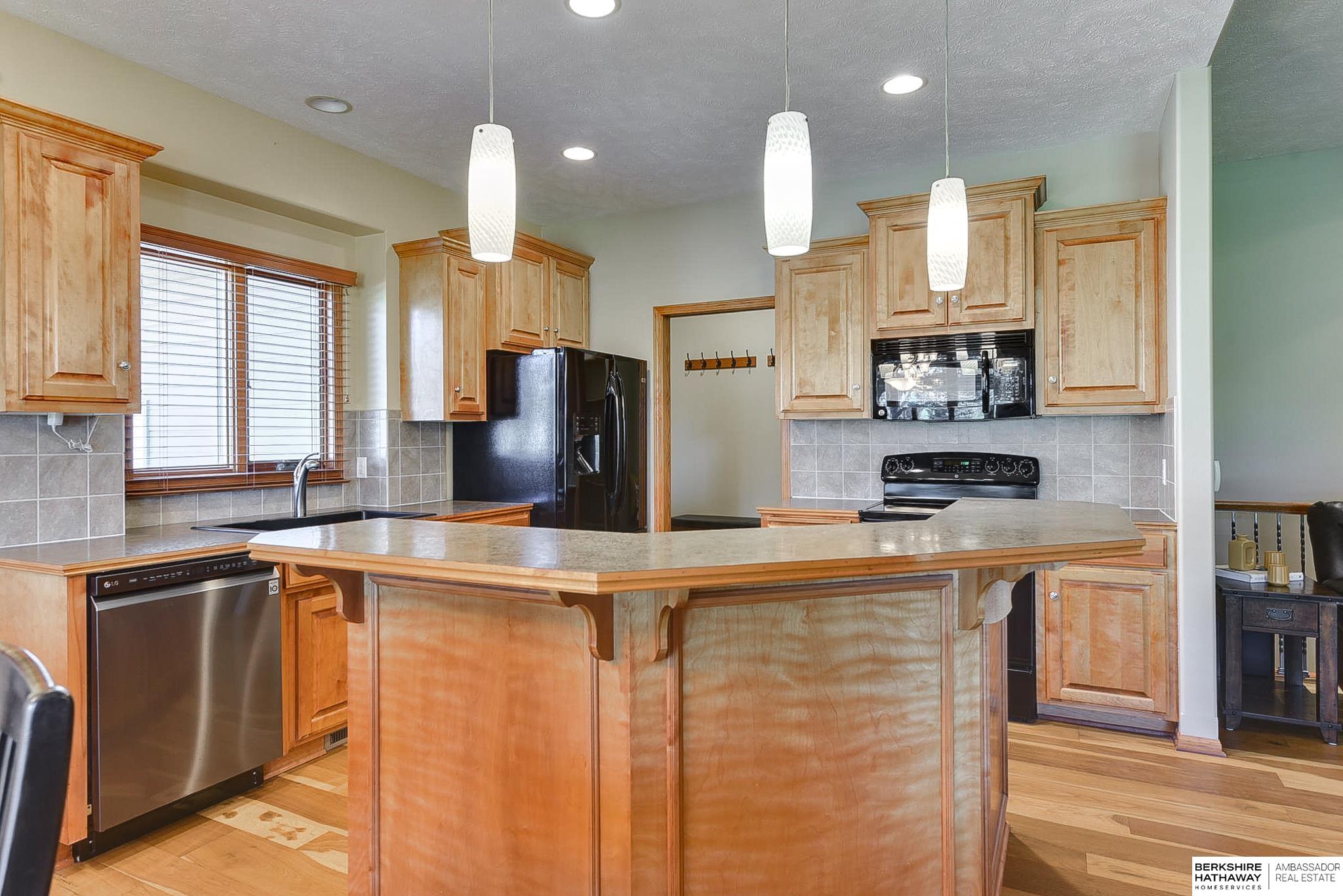 Omaha, Nebraska 68130, United States, 3 Bedrooms Bedrooms, ,3 BathroomsBathrooms,Residential,Active,111590