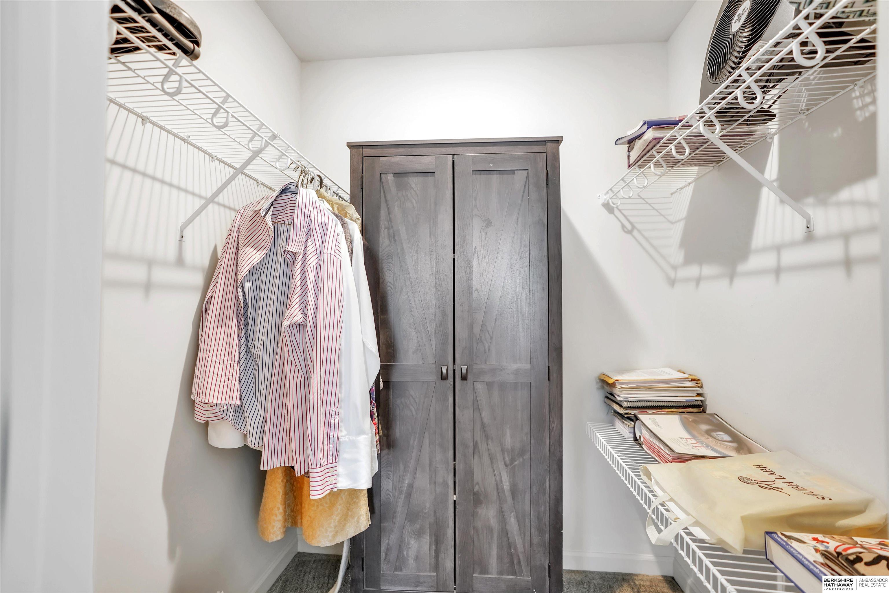 Omaha, Nebraska 68130, United States, 4 Bedrooms Bedrooms, ,3 BathroomsBathrooms,Residential,Active,221036