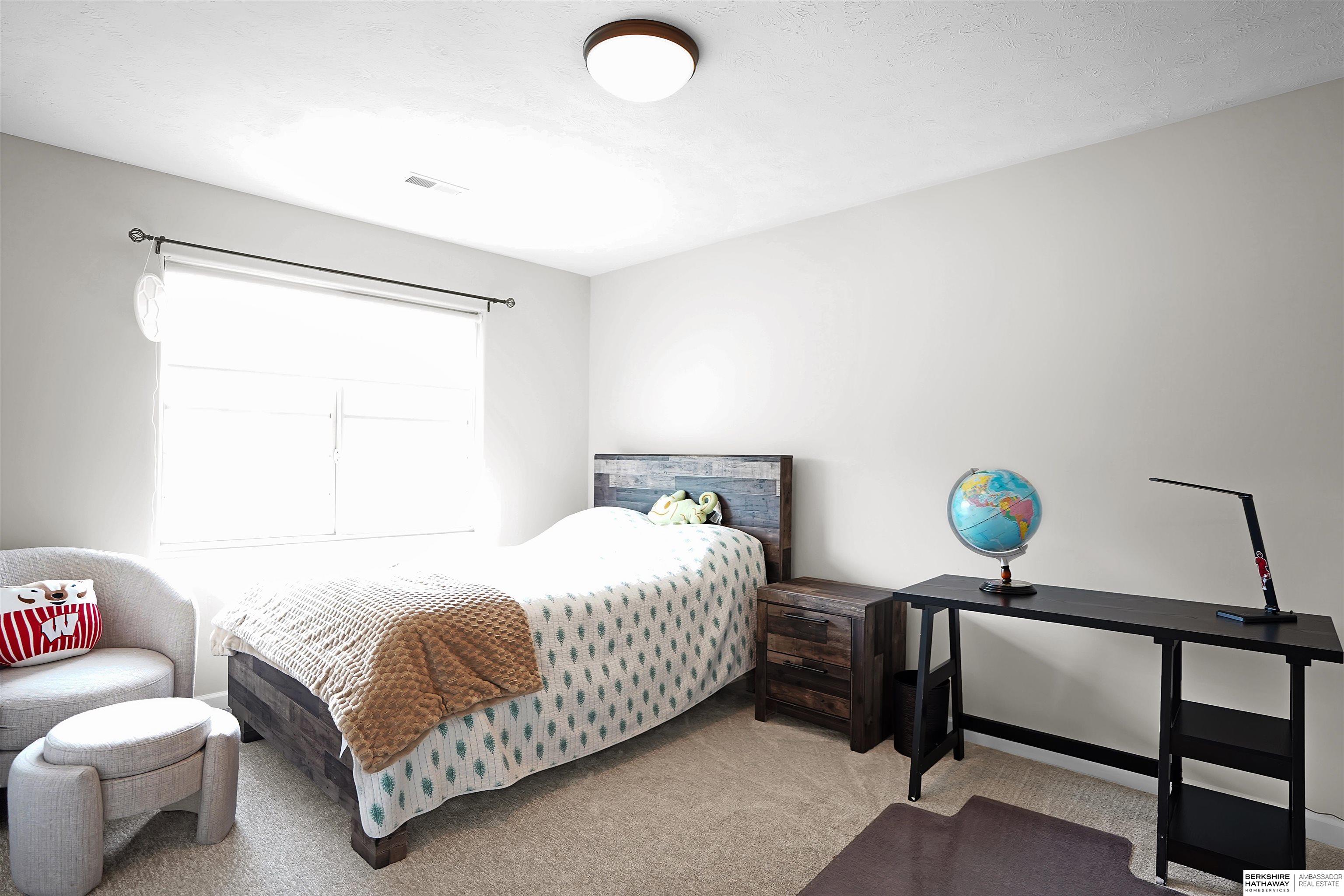 Omaha, Nebraska 68130, United States, 4 Bedrooms Bedrooms, ,3 BathroomsBathrooms,Residential,Active,221036