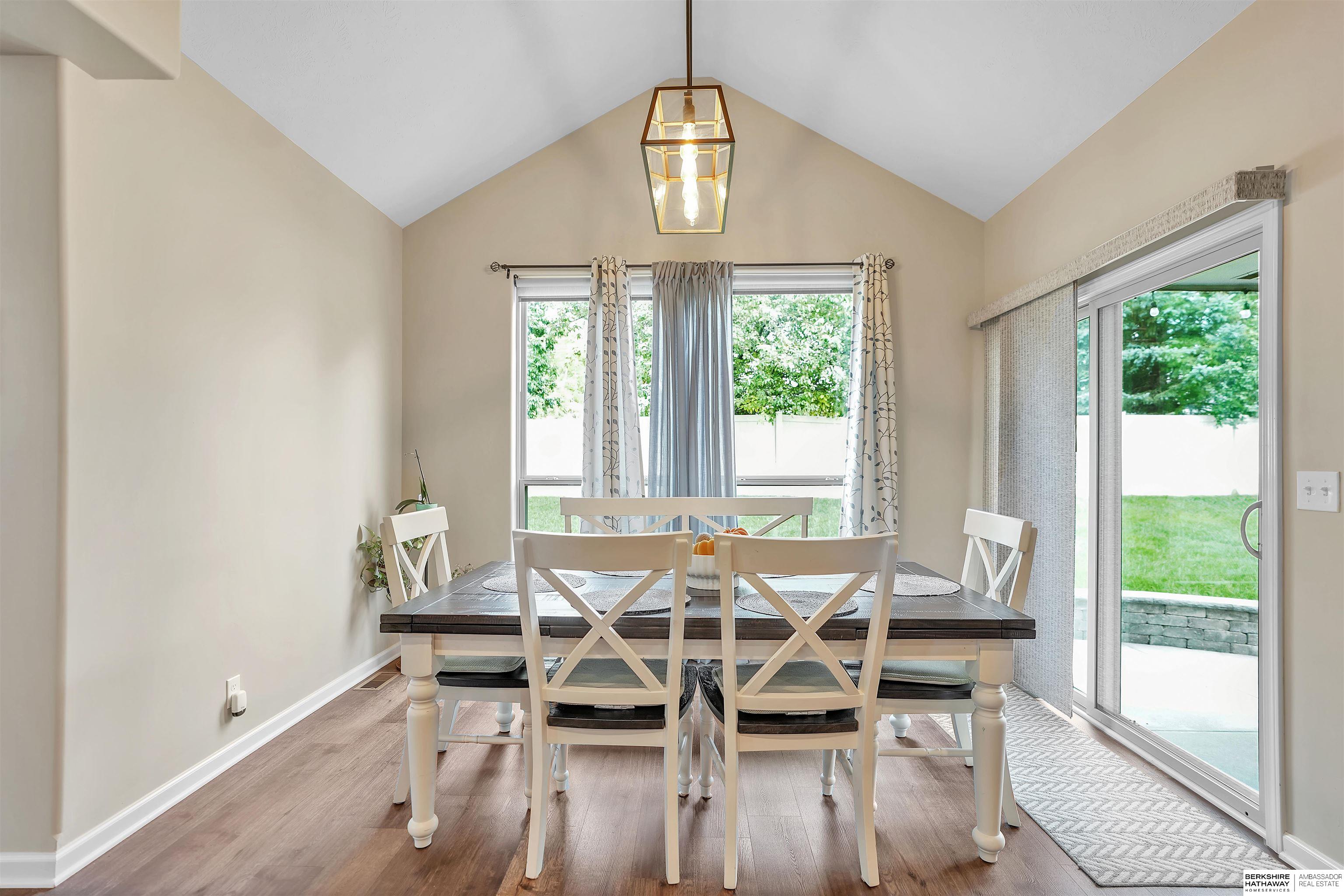 Omaha, Nebraska 68130, United States, 4 Bedrooms Bedrooms, ,3 BathroomsBathrooms,Residential,Active,221036