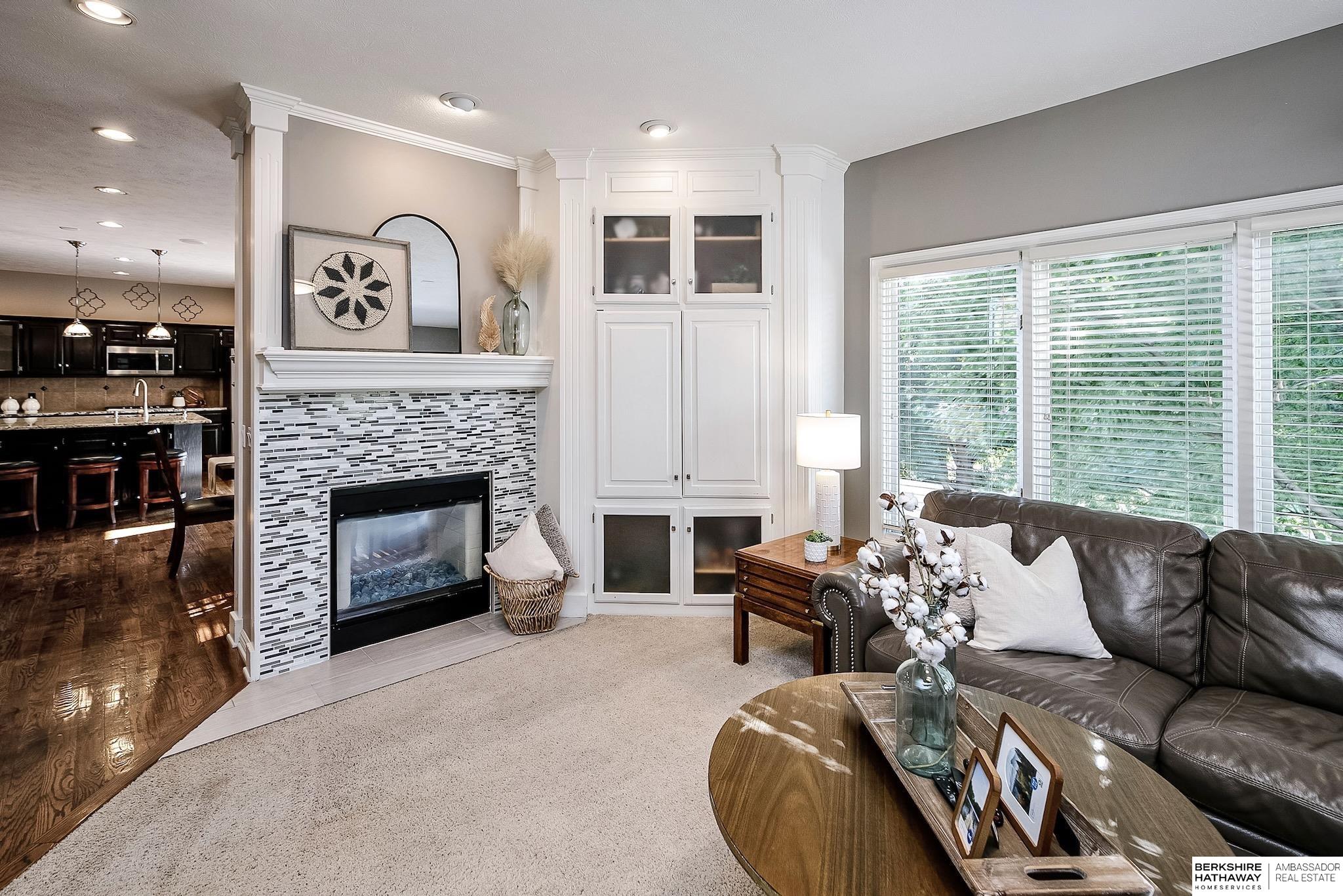 Omaha, Nebraska 68116, United States, 5 Bedrooms Bedrooms, ,4 BathroomsBathrooms,Residential,Active,220771