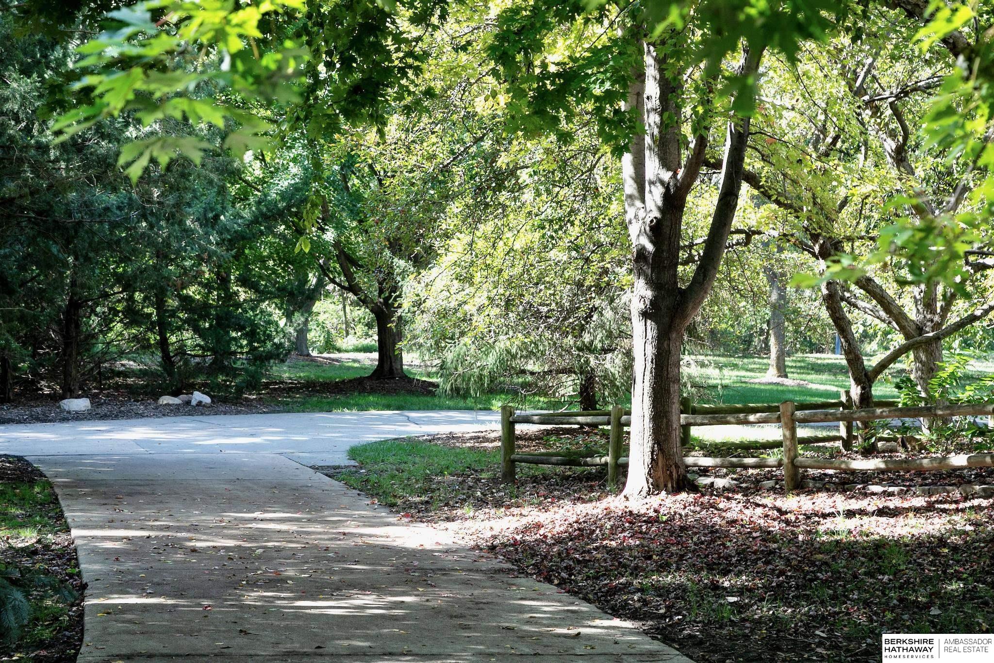 Omaha, Nebraska 68116, United States, 5 Bedrooms Bedrooms, ,4 BathroomsBathrooms,Residential,Active,220771