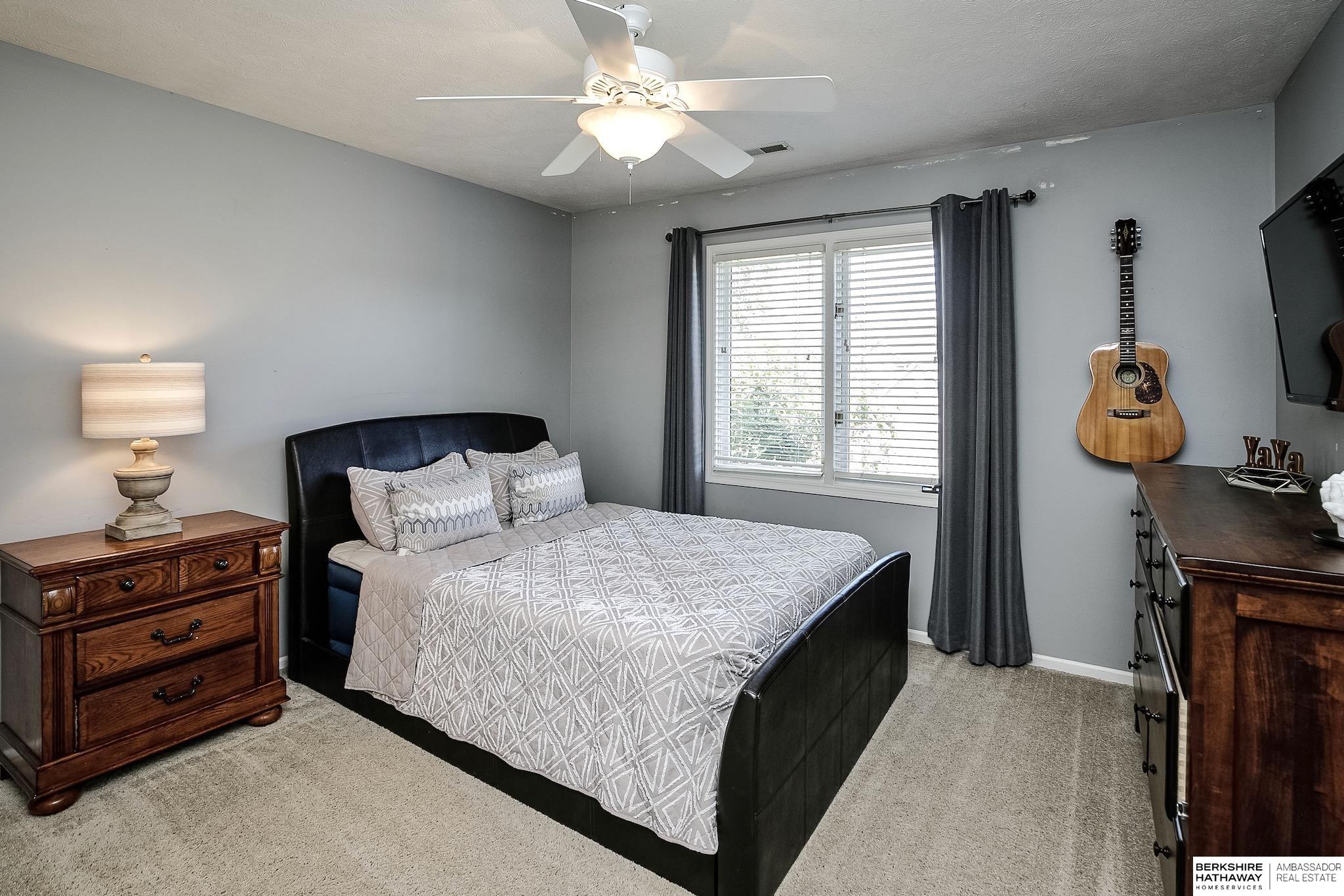 Omaha, Nebraska 68116, United States, 5 Bedrooms Bedrooms, ,4 BathroomsBathrooms,Residential,Active,220771