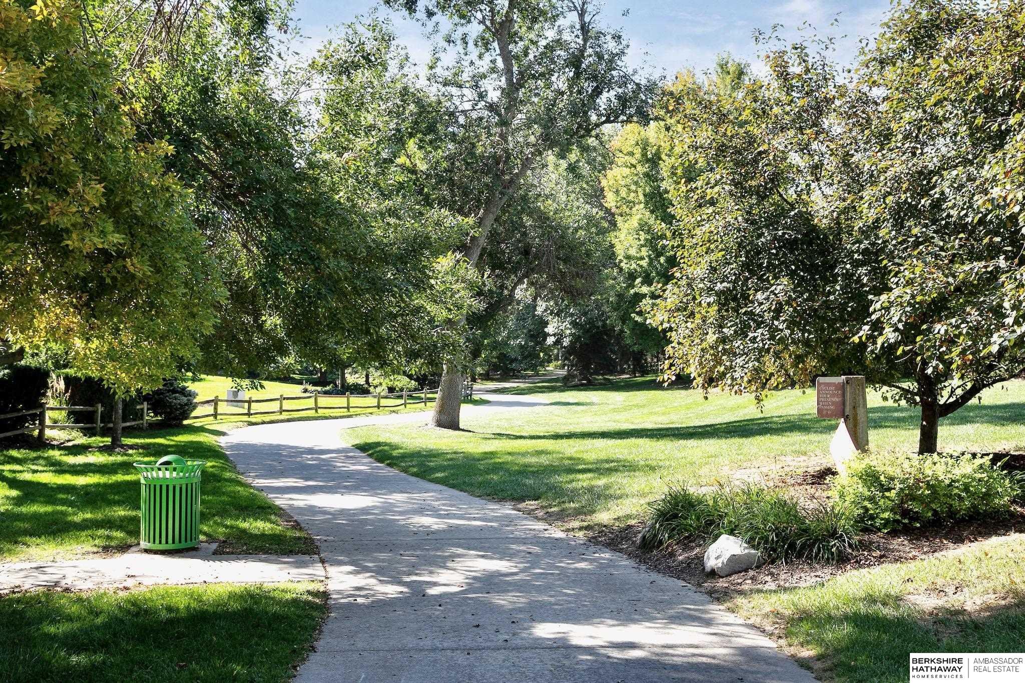 Omaha, Nebraska 68116, United States, 5 Bedrooms Bedrooms, ,4 BathroomsBathrooms,Residential,Active,220771